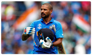 కీలక మ్యాచ్‌కు ముందే.. హైదరాబాద్‌కు గట్టి షాక్.!