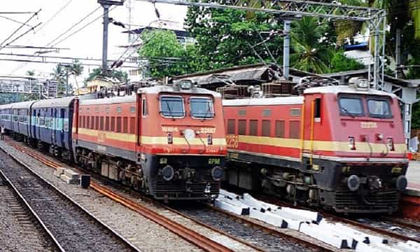 Indian Railway: ఆ ప్రాంతాల్లో పెరిగిన రైల్వే ప్లాట్ఫాం టికెట్ ధరలు.. ఏకంగా రూ.50కి పెంపు.. ఎందుకంటే..?