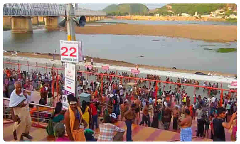 తుంగభద్ర పుష్కరాలు : స్నానానికి అనుమతి లేదు !