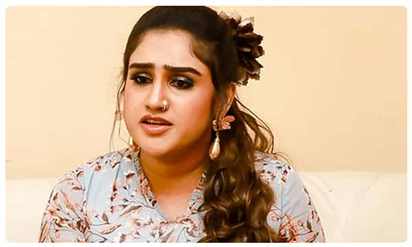 నా లైఫ్ గురించి వదిలేయండి.. మీ జీవితాలు చక్క దిద్దుకోండి