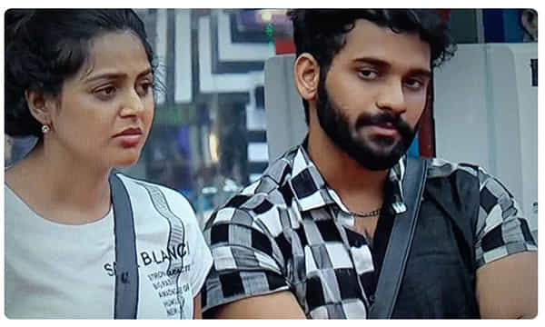 Bigg Boss 4: మోనాల్ని నామినేట్ చేశా.. గుండె భారంగా అనిపించింది