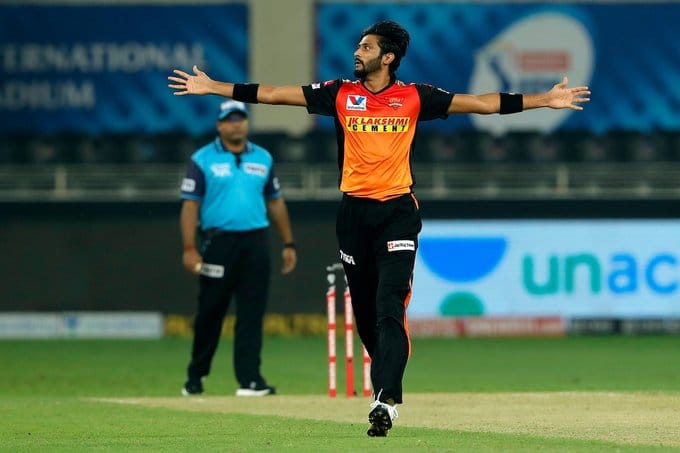 హైదరాబాద్‌ మూడో విజయం..(ఫోటోస్)