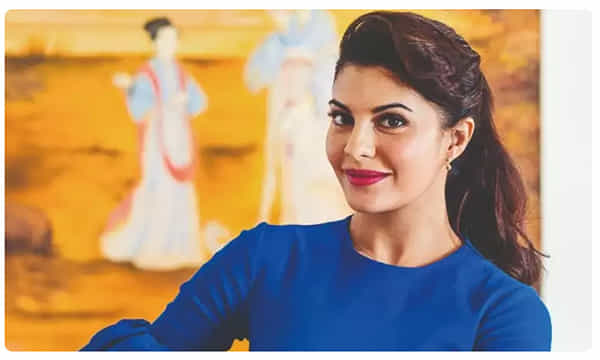 స్టాఫ్కి కారును గిఫ్ట్గా ఇచ్చిన జాక్వలిన్