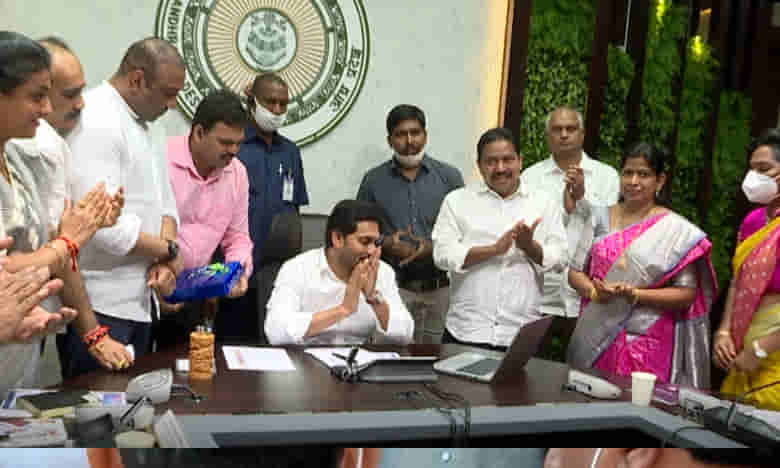 ఏపీలో మరో కొత్త పథకం: జగనన్న వైయస్సార్ బడుగు వికాసం కి సీఎం శ్రీకారం