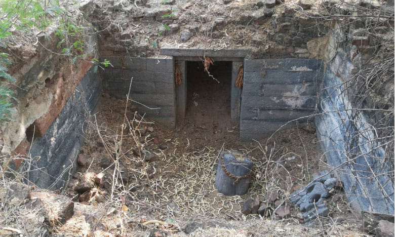 బయటపడ్డ రాష్ట్ర కూటుల కాలం నాటి శివ దేవాలయం