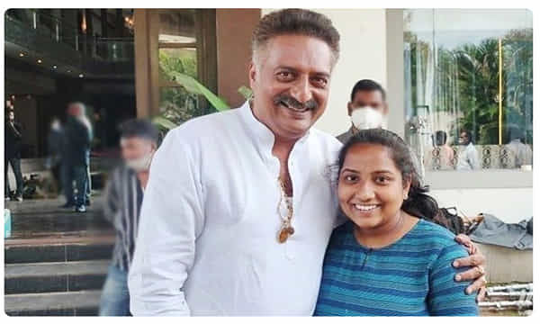 మరోసారి దాతృత్వం చాటుకున్న ప్రకాష్ రాజ్