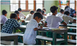 ఎర్రకోట మైదానంలో జరిగే రామ్‌లీలా వేడుకలు రద్దు