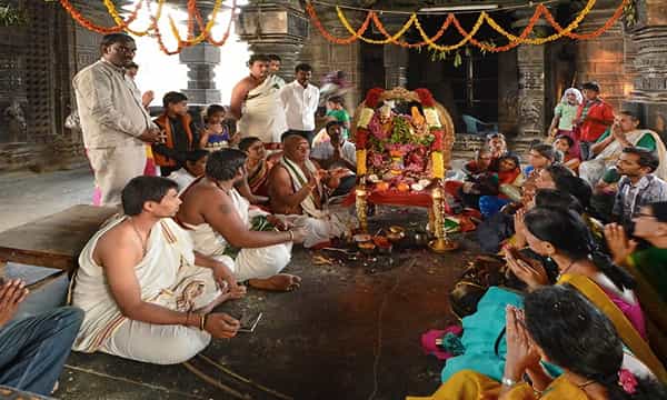 నేటి నుంచి ఆలయాల్లో అర్జిత సేవలు