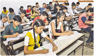 ‘ఈ అరణ్య రాజు’ పట్ల అప్రమత్తం అవసరం’, తేజస్వి యాదవ్ పై మోదీ సెటైర్