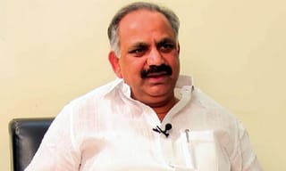 ఆన్​లైన్ క్లాసుల కోసం తండ్రి ఫోన్ కొనిస్తే..చివరకు