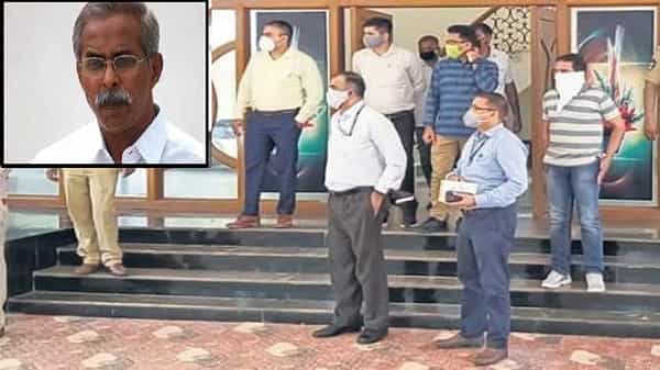 మాజీ మంత్రి వివేక్ హత్యకేసులో సీబీఐ దూకుడు..!