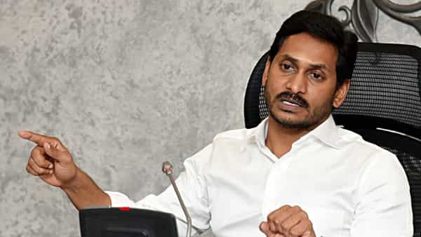 ఏపీ వ్యాప్తంగా భూముల రీ సర్వే, డిసెంబర్ 21 నుంచి ప్రారంభించనున్న సీఎంజగన్