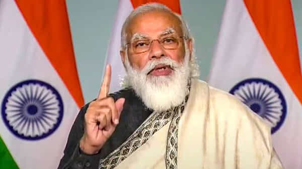 కోవిడ్ నేపథ్యంలో ప్రధానికి స్వాగత ఏర్పాట్లపై ఆంక్షలు, ఐదుగురు అధికారులకు మాత్రమే అనుమతి