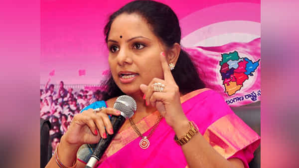 ప్రచారంలో దూసుకుపోతున్న టీఆర్ఎస్.. మరి కాసేపట్లో గాంధీనగర్ నుంచి ఎమ్మెల్సీ కల్వకుంట్ల పాదయాత్ర.