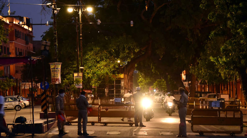Night Curfew in Telangana: తెలంగాణలో రాత్రి పూట కర్ఫ్యూ.. సోషల్ మీడియాలో హల్‌చల్.. ఇది నిజమేనా?