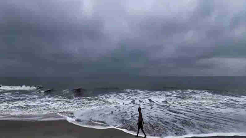 Cyclone Yaas: వేగంగా దూసుకొస్తున్న యాస్‌ తుపాను.. ఆంధ్రప్రదేశ్‌ తీర ప్రాంత జిల్లాలను హెచ్చరించిన ఆరోగ్య శాఖ