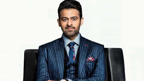 డార్లింగ్ ప్రభాస్ జెట్ స్పీడ్లో ఉన్నాడుగా, ముంబయిలో ఆగింది అందుకేనట !