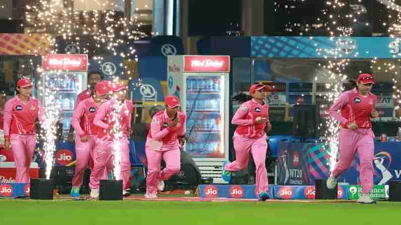 విజేతగా నిలిచిన స్మృతి మంధాన