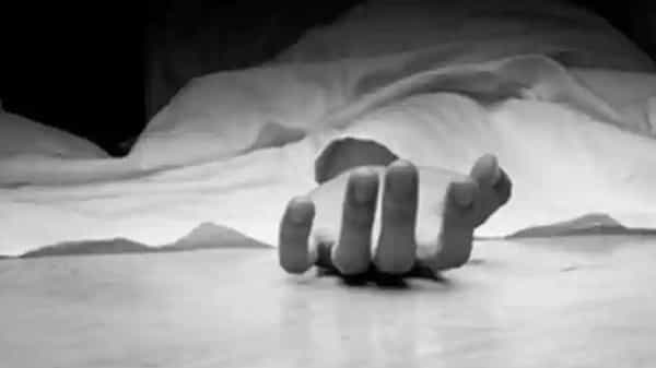 Girl Murder: మరో దిశ తరహా ఘటన.. బాలికపై పెట్రోల్ పోసి నిప్పంటించిన గుర్తు తెలియని వ్యక్తులు..!