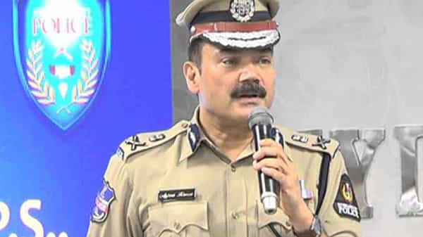 విద్వేషాలు రెచ్చగొట్టేలా ప్రవర్తిస్తే పీడీ యాక్ట్ కేసులు పెడతాం.. వార్నింగ్ ఇచ్చిన సీపీ.