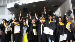 డైరెక్టర్‌ రాం గోపాల్ వర్మకు ఊహించని షాక్.. హైకోర్టు నుంచి షోకాజ్ నోటీసులు..