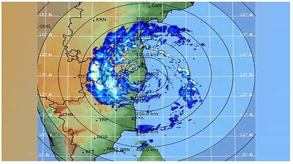 నివర్ తుఫాన్ ఎఫెక్ట్.. దక్షిణ తెలంగాణలో పలు జిల్లాల్లో మోస్తారు వర్షాలు..!