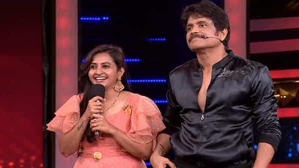 Bigg Boss 4: లాస్య ఎలిమినేటెడ్.. హౌజ్లో ఒక్కొక్కరి గురించి ఏం చెప్పిందంటే