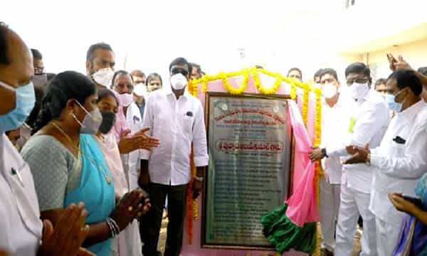 డబుల్ బెడ్రూం ఇండ్లను ప్రారంభించిన మంత్రి పువ్వాడ అజయ్