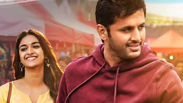 మేం కష్టపడుతుంటే.. కీర్తి ఎంత రిలాక్స్ అవుతుందో చూడండి.. ఫొటో షేర్ చేసిన నితిన్
