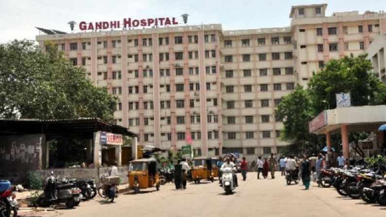 Gandhi Hospital: తెలంగాణ ప్రభుత్వం కీలక నిర్ణయం.. ఆగస్టు 3 నుంచి గాంధీలో అన్నిరకాల వైద్య సేవలు..