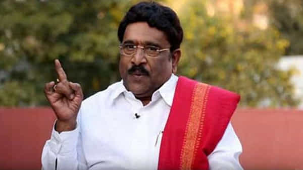 Bigg Boss4 : బిగ్ బాస్4 పై తన అభిప్రాయం తెలిపిన పరుచూరి .. టాప్ 5లో ఆ ఇద్దరు ఉండొచ్చట !