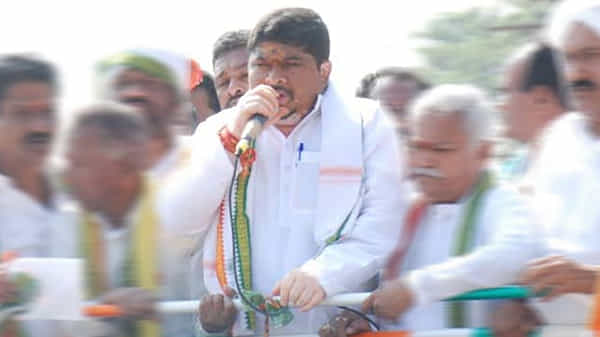 అప్పుడు రాని అమిత్ షా... ఇప్పుడెలా వచ్చారు?... బీజేపీ నేతలపై ధ్వజమెత్తిన పొన్నం ప్రభాకర్
