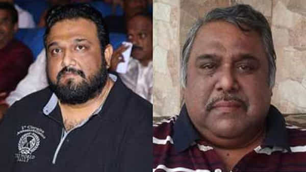 స్టార్ డైరెక్టర్ శివ ఇంట విషాదం .. అనారోగ్యంతో కన్నుమూసిన శివ తండ్రి జయకుమార్