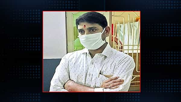 నరసాపురంలో నకిలీ డాక్టర్.. పదో తరగతితో పలు రోగాలకు వైద్యం..