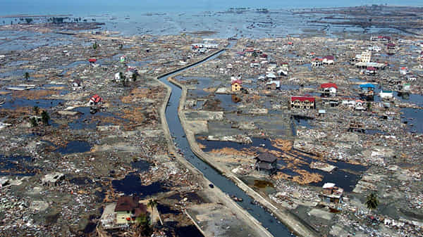 Tsunami: చరిత్రలో నేడు.. 16 ఏళ్ల కింద విధ్వంసం... మూడు లక్షల మంది మృతి... అసలు ఆ రోజు ఏం జరిగిందంటే...