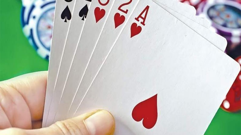 29 Arrested For Playing Poker: పేకాట ఆడుతున్న 29 మంది అరెస్టు.. రూ.3,20,720 స్వాధీనం చేసుకున్న పోలీసులు