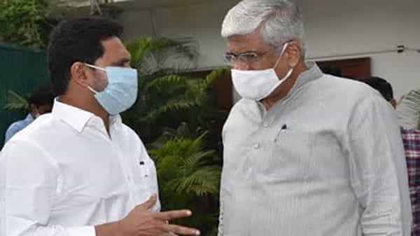 కేంద్ర జలశక్తి మంత్రి గజేంద్రసింగ్తో ముగిసిన ఏపీ సీఎం జగన్ భేటీ.. పలు కీలక అంశాలపై చర్చ
