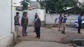 Bigg Boss 4 : ఎలిమినేట్ అయిన ఆ కంటెస్టెంట్ కోసం ఎమోషనల్ అయిన అభిజీత్.. ఓదార్చిన హారిక