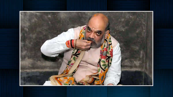 పశ్చిమ బెంగాల్ లో రెండో రోజు అమిత్ షా పర్యటన, సింగర్ ఇంట్లో లంచ్, బోల్ పూర్ లో రోడ్ షో..కూల్ కూల్ గా !