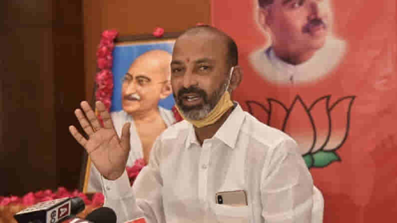 GHMC Election Results 2020 : అర్థరాత్రి ఎన్నికల సంఘం ఉత్తర్వులు.. సంచలన ఆరోపణలు చేసిన బండి సంజయ్..