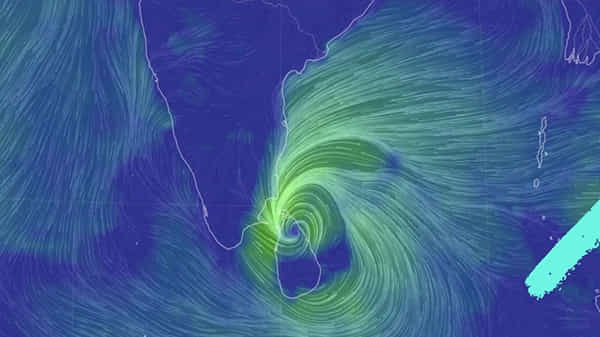 దూసుకొస్తున్న బురేవి.. రెడ్ అలర్ట్ ప్రకటించిన వాతావరణ శాఖ.. మరికొన్ని గంటల్లో తమిళనాడు, కేరళ రాష్ట్రాలపై ప్రభావం..