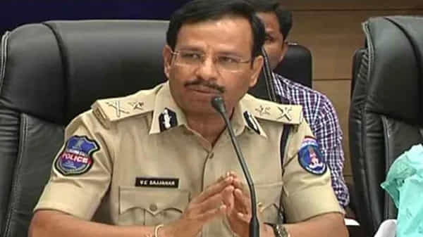 Call money case: హైదరాబాద్: ఆన్లైన్ మనీ కేసులో మరో ముఠా అరెస్టు.. రూ.2 కోట్లు సీజ్, నలుగురి అరెస్టు