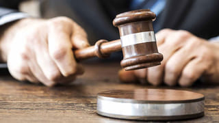 మహబూబ్ నగర్‌లో భారీ చోరీ.. పెళ్లి కోసం దాచిపెట్టిన 200 తులాల బంగారం మాయం..