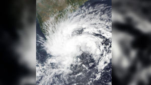 Cyclone Burevi: బురేవి తుఫాన్ బీభత్సం.. నాలుగు జిల్లాల్లో రెడ్ అలర్ట్.. తమిళనాట 12 మంది మృతి..