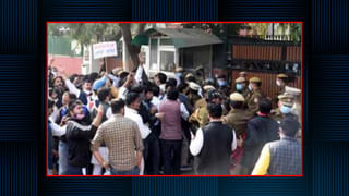 ఢిల్లీ సరిహద్దుల్లో రైతుల ఆందోళనలు.. కీలక నిర్ణయం తీసుకున్న పంజాబ్‌కు చెందిన కుటుంబం.. పెళ్లి వేడుకలో హుండీ ఏర్పాటు చేసి..