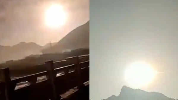 Meteor fireball: భూమిపైకి దూసుకొచ్చిన భారీ ఉల్క.. సోషల్ మీడియాలో వైరల్గా మారిన వీడియోలు