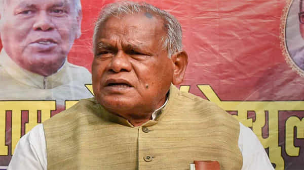 బీహార్ మాజీ సీఎం జీతన్ రాం మాంఝీకి కరోనా పాజిటివ్.. వైద్యుల సలహా మేరకు హోం క్వారంటైన్లోకి..
