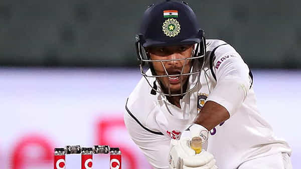 India Vs Australia 2020: తొలి వికెట్ కోల్పోయిన భారత్... డకౌట్ అయిన మయాంక్ అగర్వాల్...