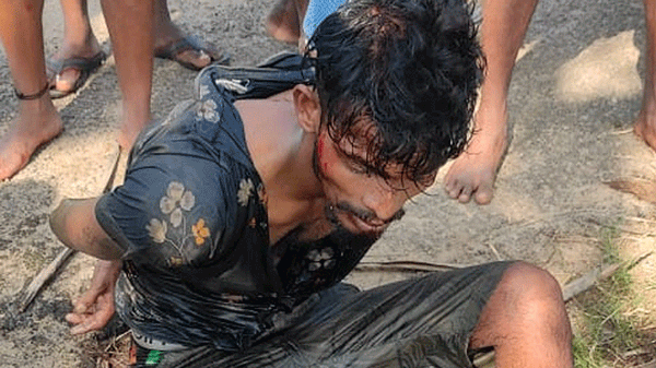 Crime News : దొంగలేమో అనుకున్నారు..మూకుమ్మడిగా దాడిచేశారు..చివరికి ఊహించని విషాదం...