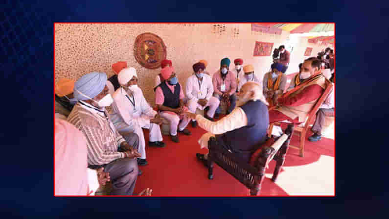 PM Modi at Kutch: రైతులను రెచ్చగొడుతున్న విపక్షాలు, చట్టాలు వారు కోరినవే, మండిపడిన ప్రధాని మోదీ